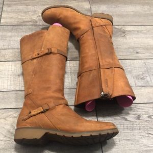 Teva De La Vida Tall Brown Waterproof Leather Boots with Adjustable Calf